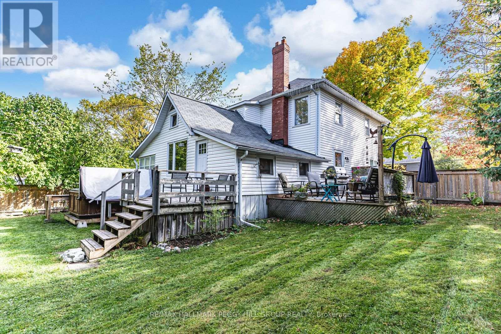 66 Richard Street, Tay, Ontario  L0K 2A0 - Photo 16 - S12465840