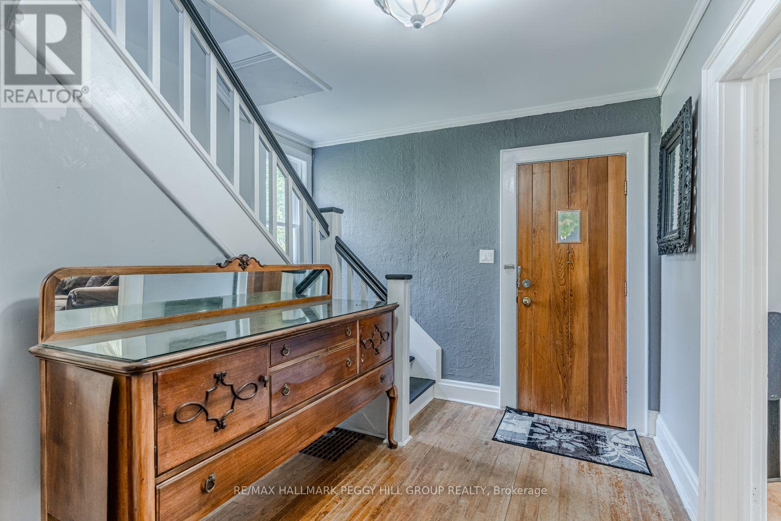 66 Richard Street, Tay, Ontario  L0K 2A0 - Photo 4 - S12465840