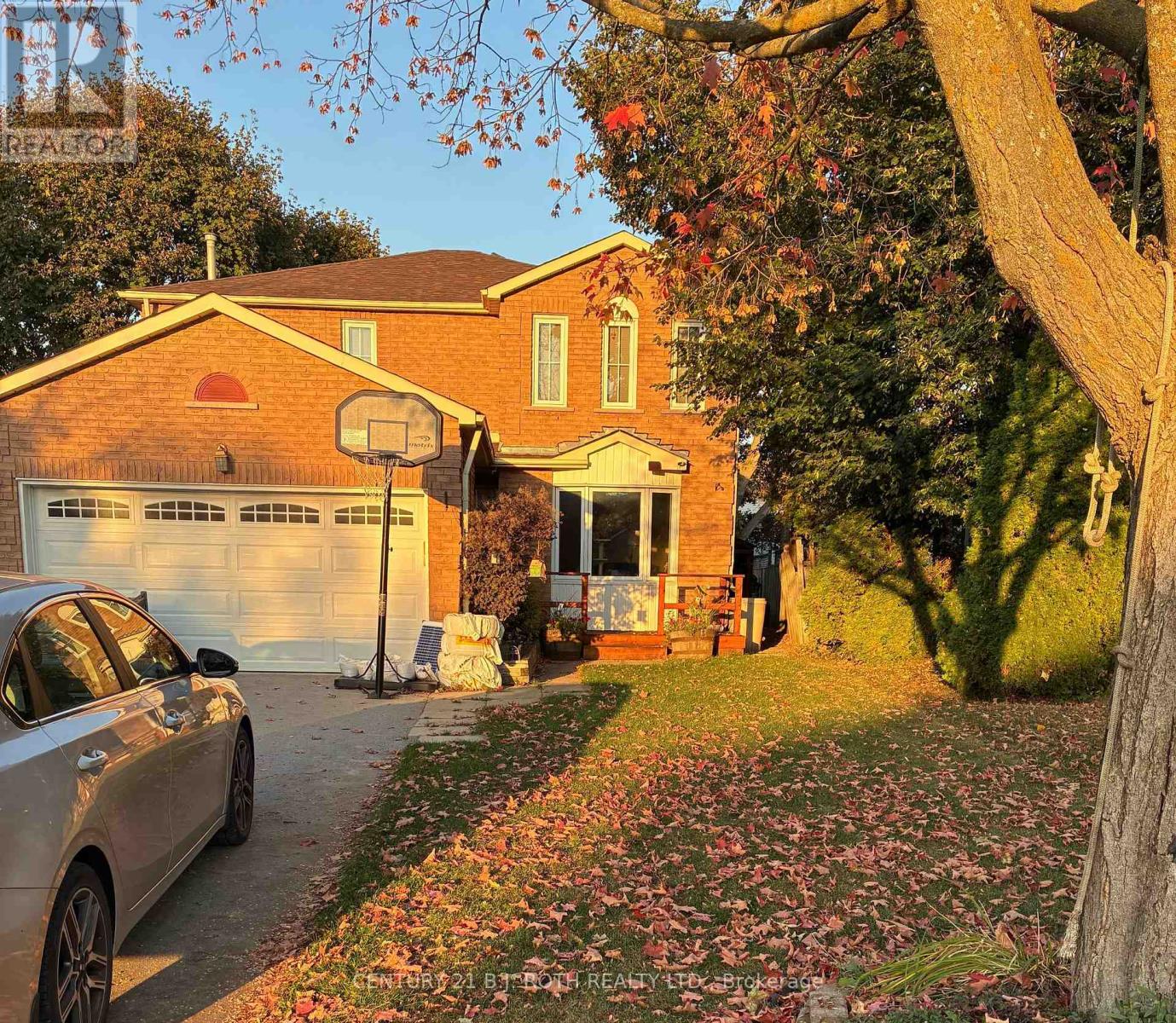 52 Carruthers Crescent, Barrie, Ontario  L4M 6A6 - Photo 1 - S12465852