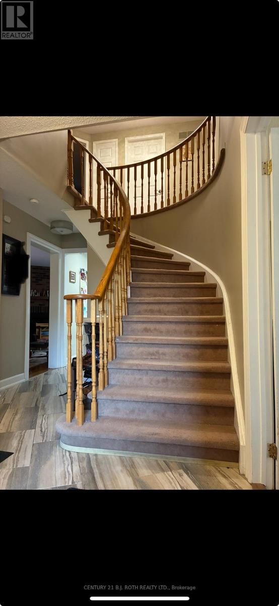 52 Carruthers Crescent, Barrie, Ontario  L4M 6A6 - Photo 6 - S12465852
