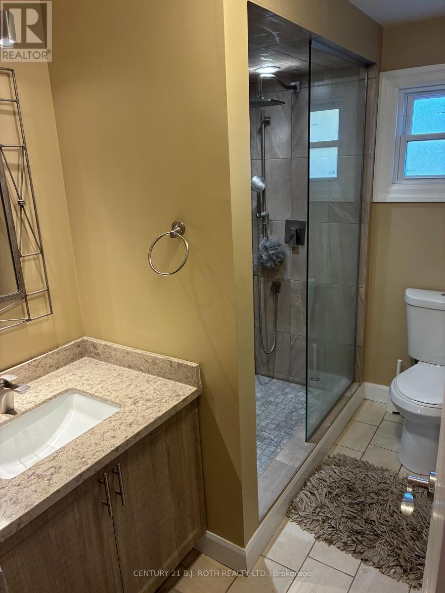 52 Carruthers Crescent, Barrie, Ontario  L4M 6A6 - Photo 8 - S12465852