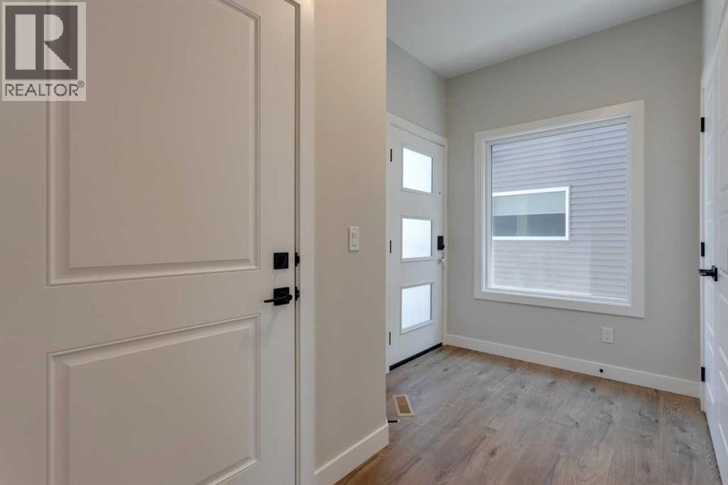 11 Lewiston View Ne, Calgary, Alberta  T3P 2J2 - Photo 4 - A2264613