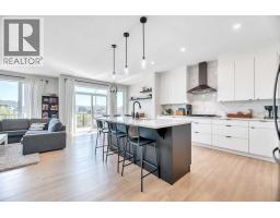 656 Reynolds Crescent SW Coopers Crossing