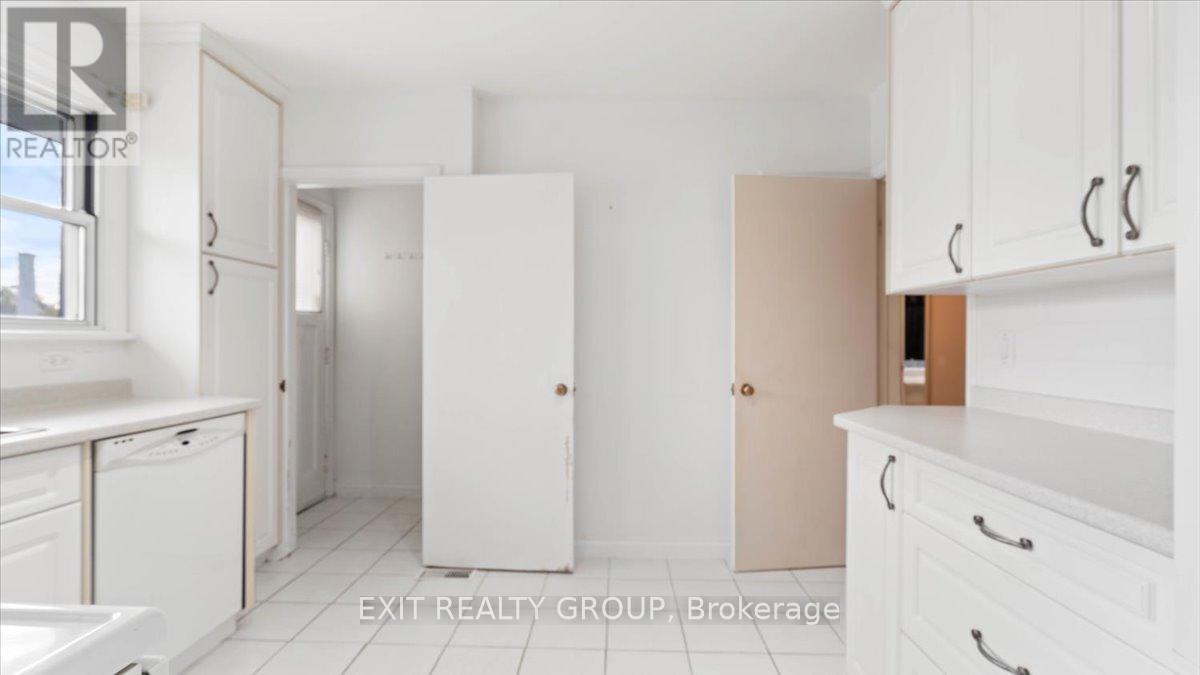 39 Second Avenue, Quinte West, Ontario  K8V 5M5 - Photo 13 - X12465902