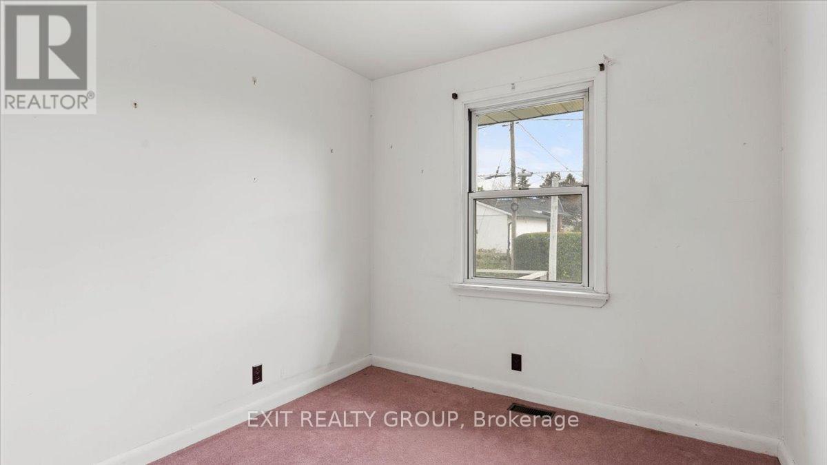 39 Second Avenue, Quinte West, Ontario  K8V 5M5 - Photo 8 - X12465902