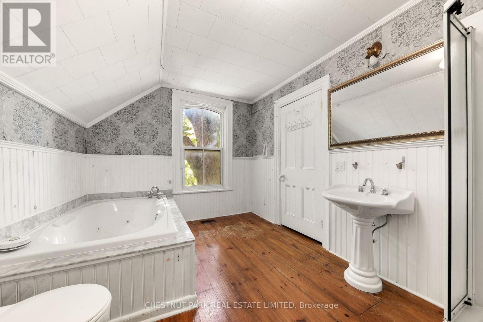 550 County  Road 1, Prince Edward County, Ontario  K0K 2T0 - Photo 31 - X12465925