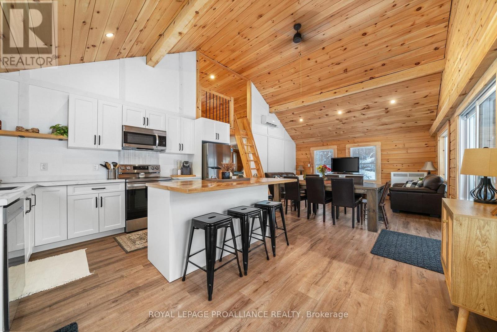 34 Elm Lane, Tudor And Cashel, Ontario  K0L 1W0 - Photo 6 - X12465965