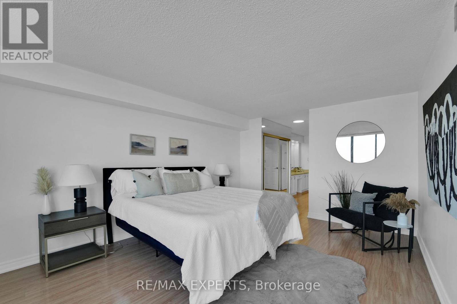 1811 - 2350 Bridletowne Circle, Toronto (L'amoreaux), Ontario  M1W 3E6 - Photo 17 - E12465656
