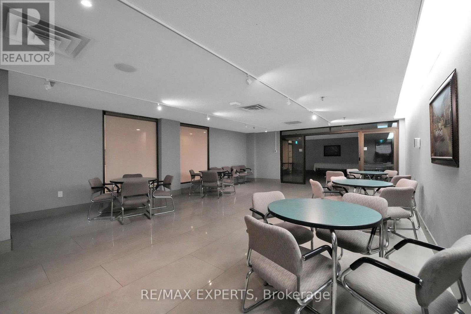 1811 - 2350 Bridletowne Circle, Toronto (L'amoreaux), Ontario  M1W 3E6 - Photo 28 - E12465656