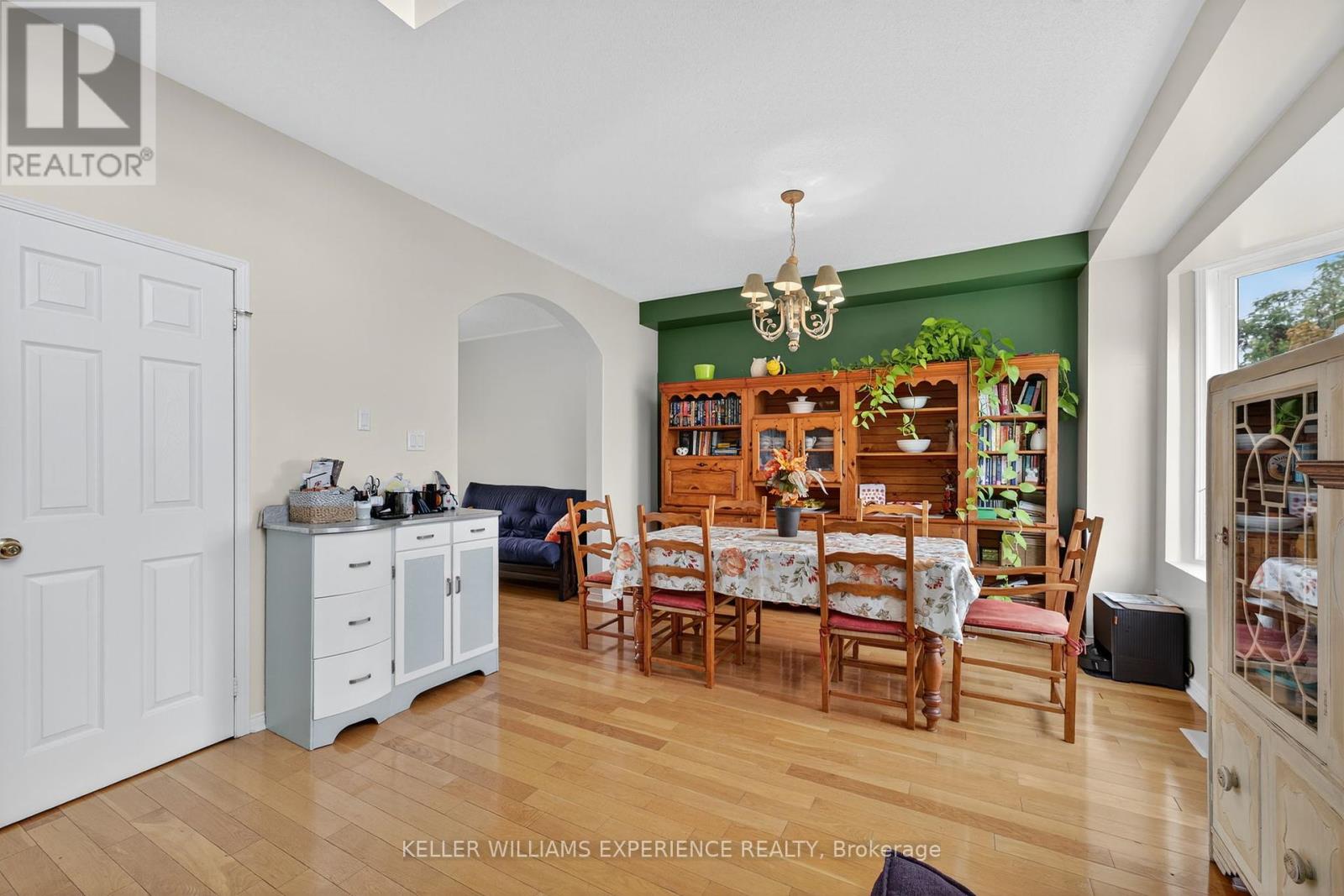 124 Tunbridge Road, Barrie, Ontario  L4M 6T1 - Photo 15 - S12461938