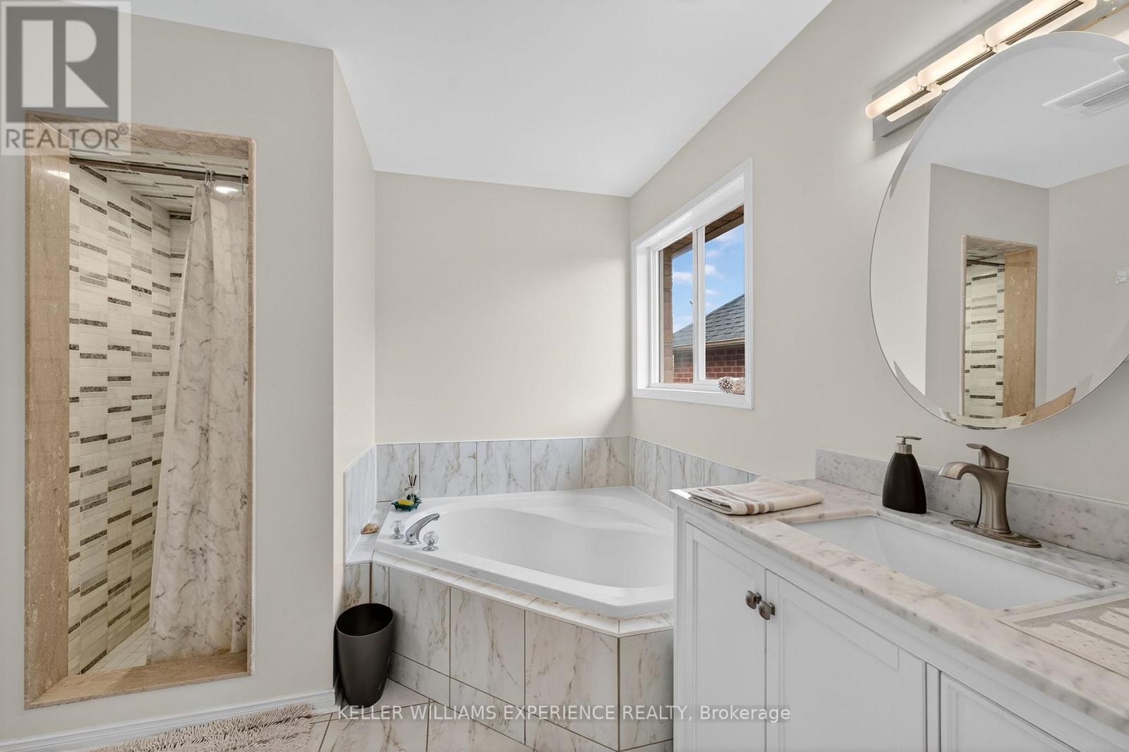 124 Tunbridge Road, Barrie, Ontario  L4M 6T1 - Photo 40 - S12461938