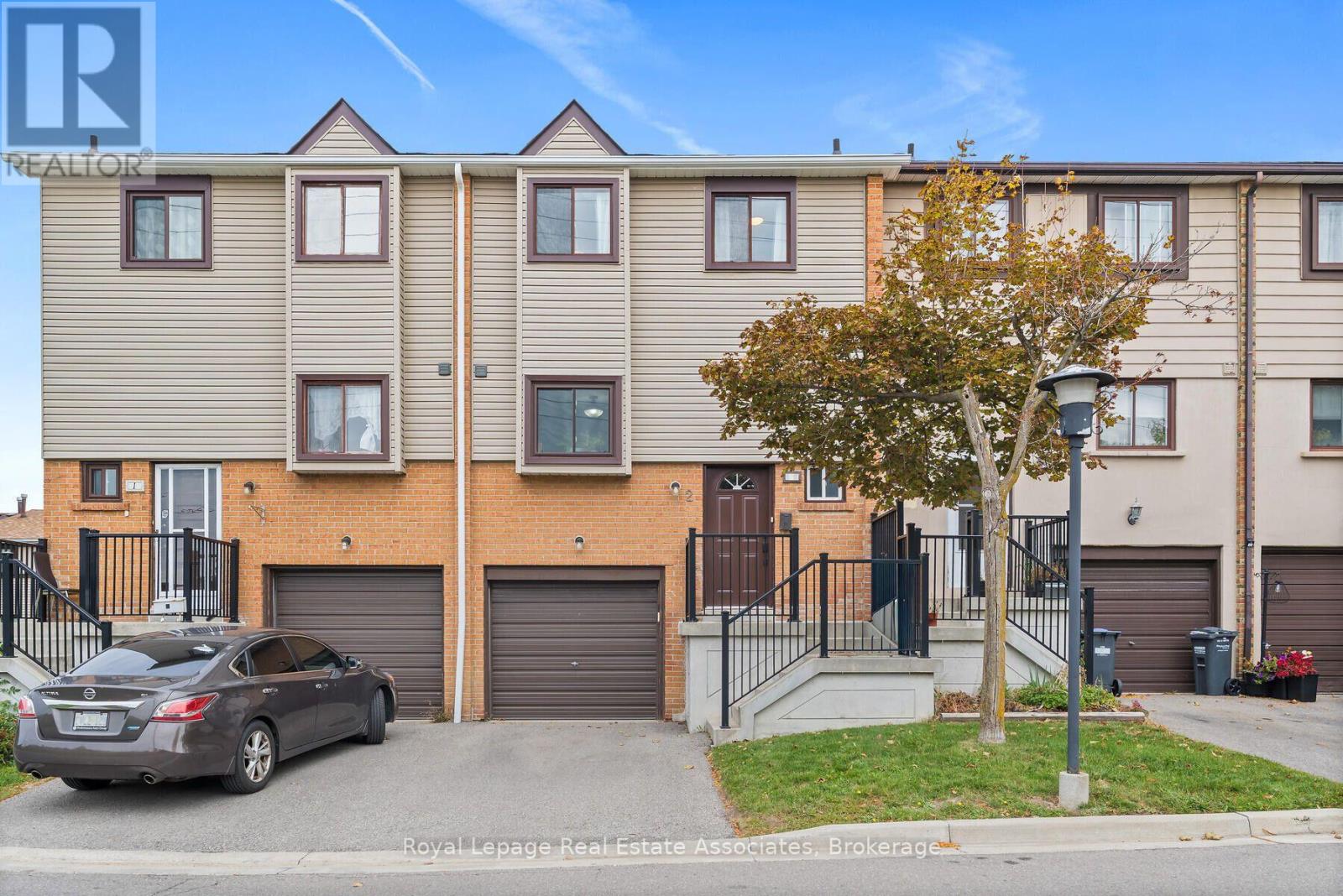 2 MOREGATE CRESCENT, Brampton, Ontario