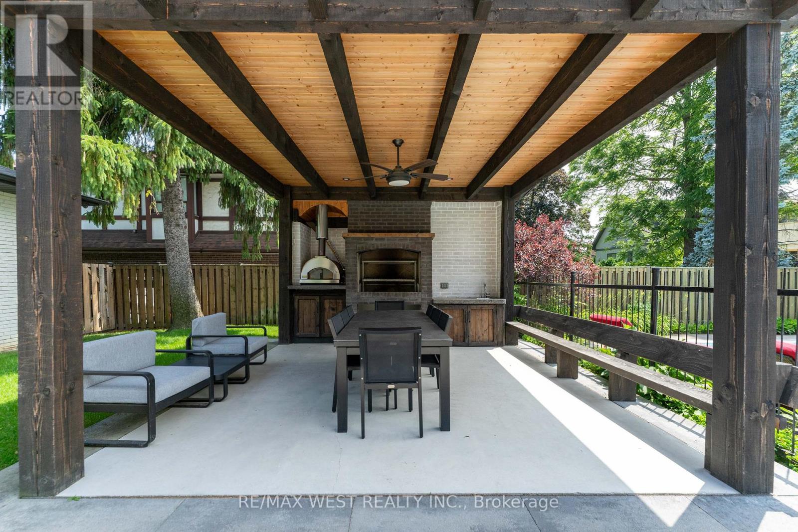 92 Warwood Road, Toronto (Islington-City Centre West), Ontario  M9B 5B7 - Photo 30 - W12465804