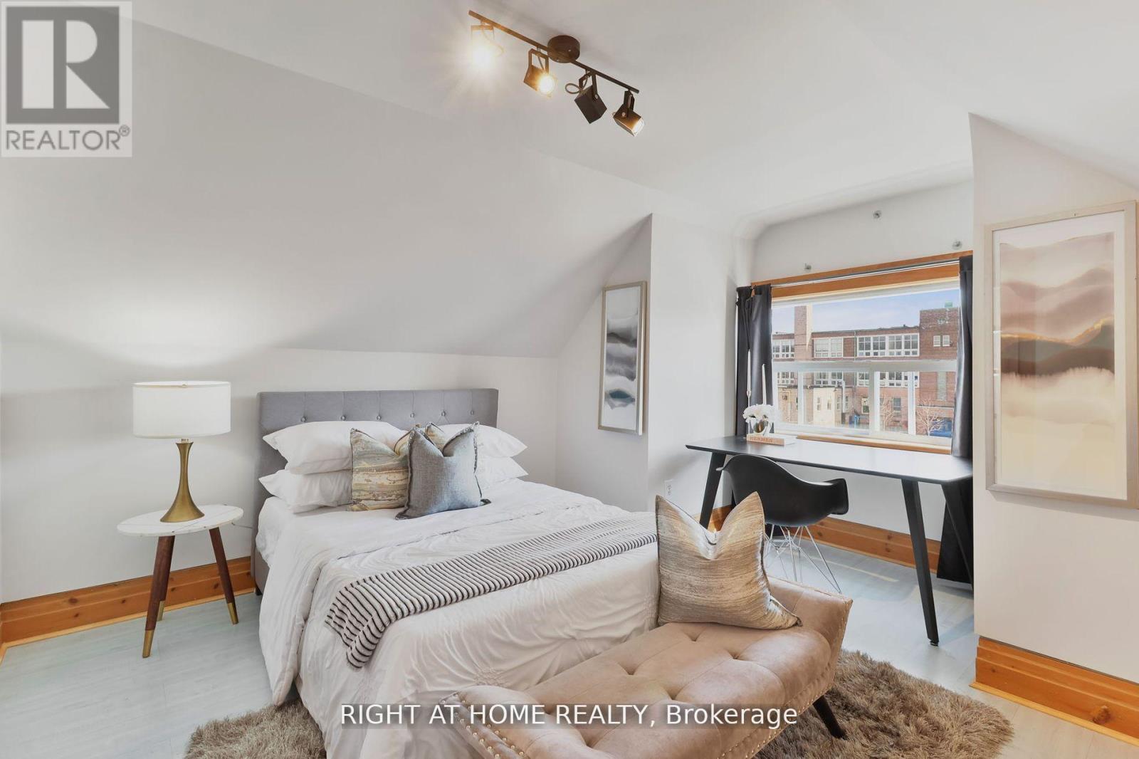152 Wright Avenue, Toronto (Roncesvalles), Ontario  M6R 1L2 - Photo 20 - W12465808