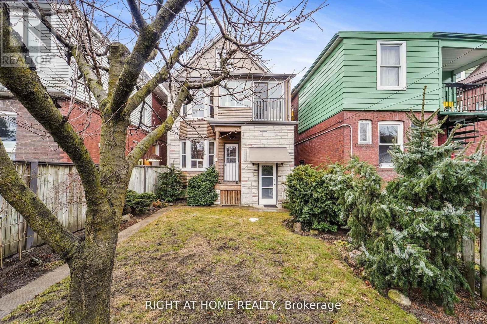 152 Wright Avenue, Toronto (Roncesvalles), Ontario  M6R 1L2 - Photo 39 - W12465808