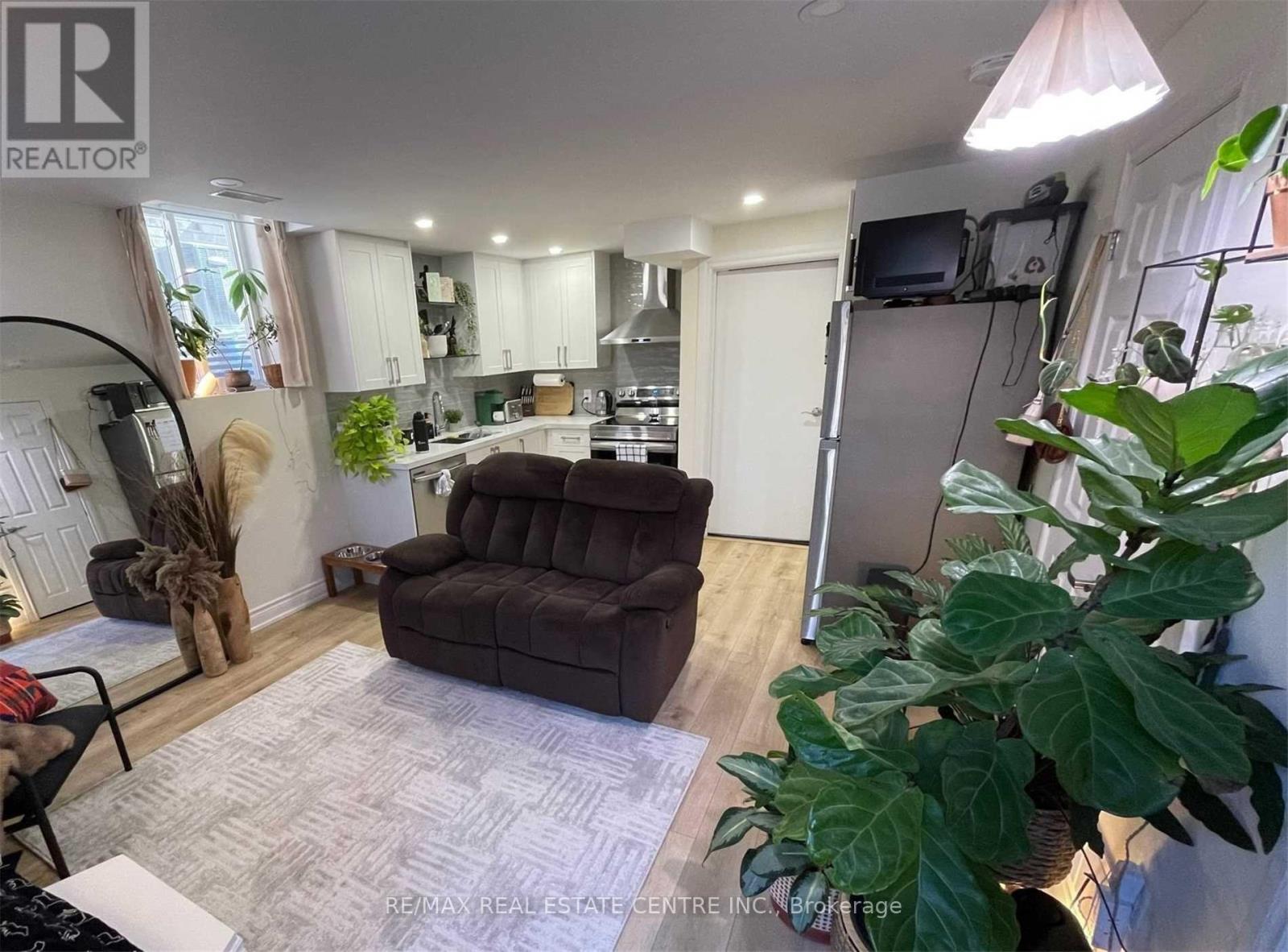 Lower - 4094 Channing Crescent, Oakville, Ontario  L6H 3R3 - Photo 5 - W12465828