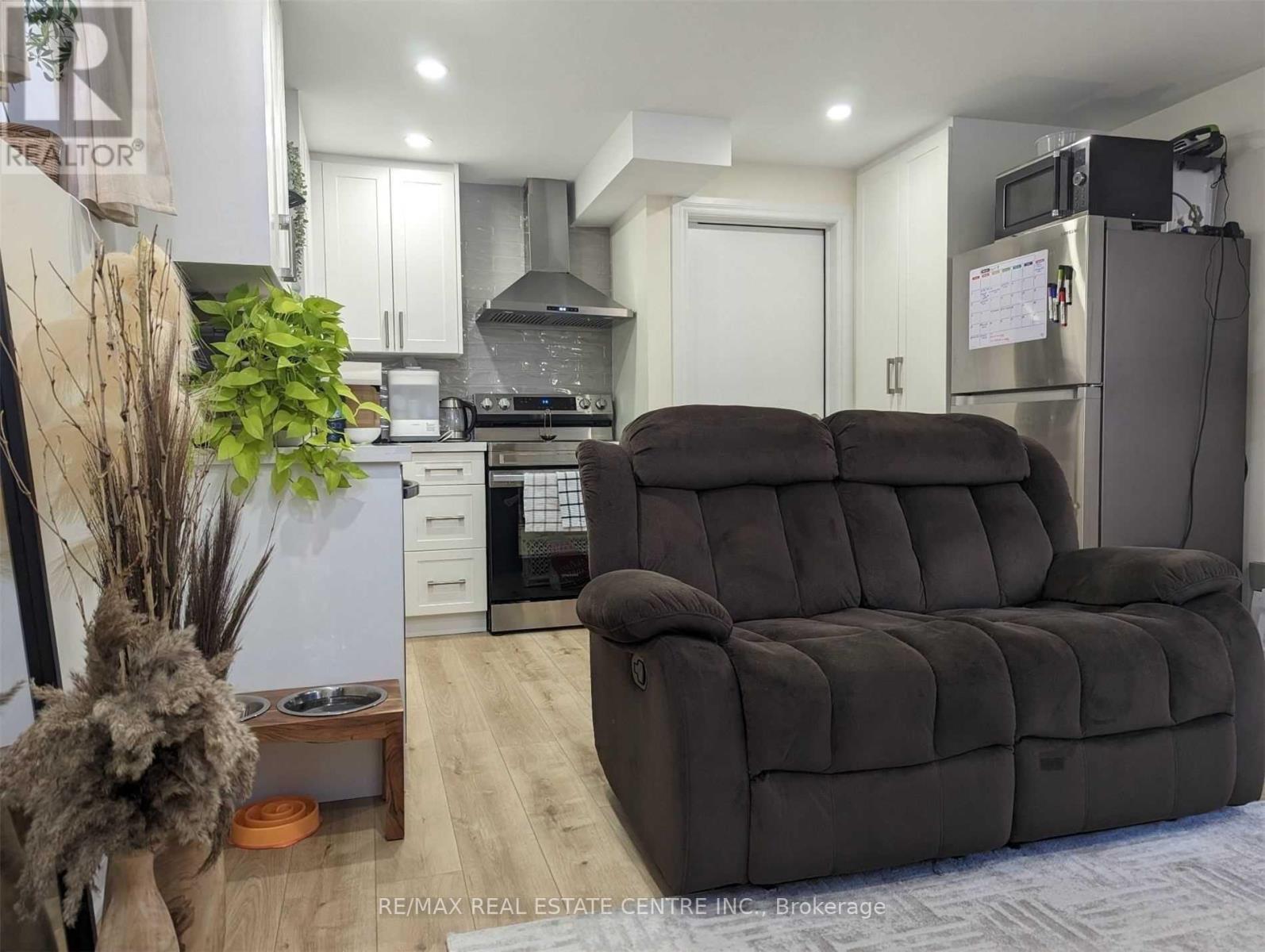 Lower - 4094 Channing Crescent, Oakville, Ontario  L6H 3R3 - Photo 6 - W12465828