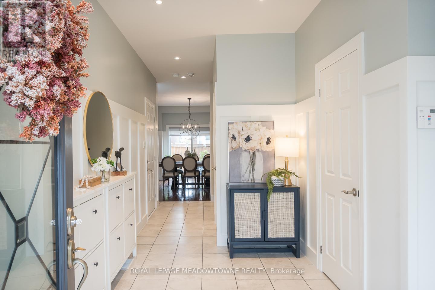 476 Mcgibbon Drive, Milton, Ontario  L9T 5K7 - Photo 5 - W12465836