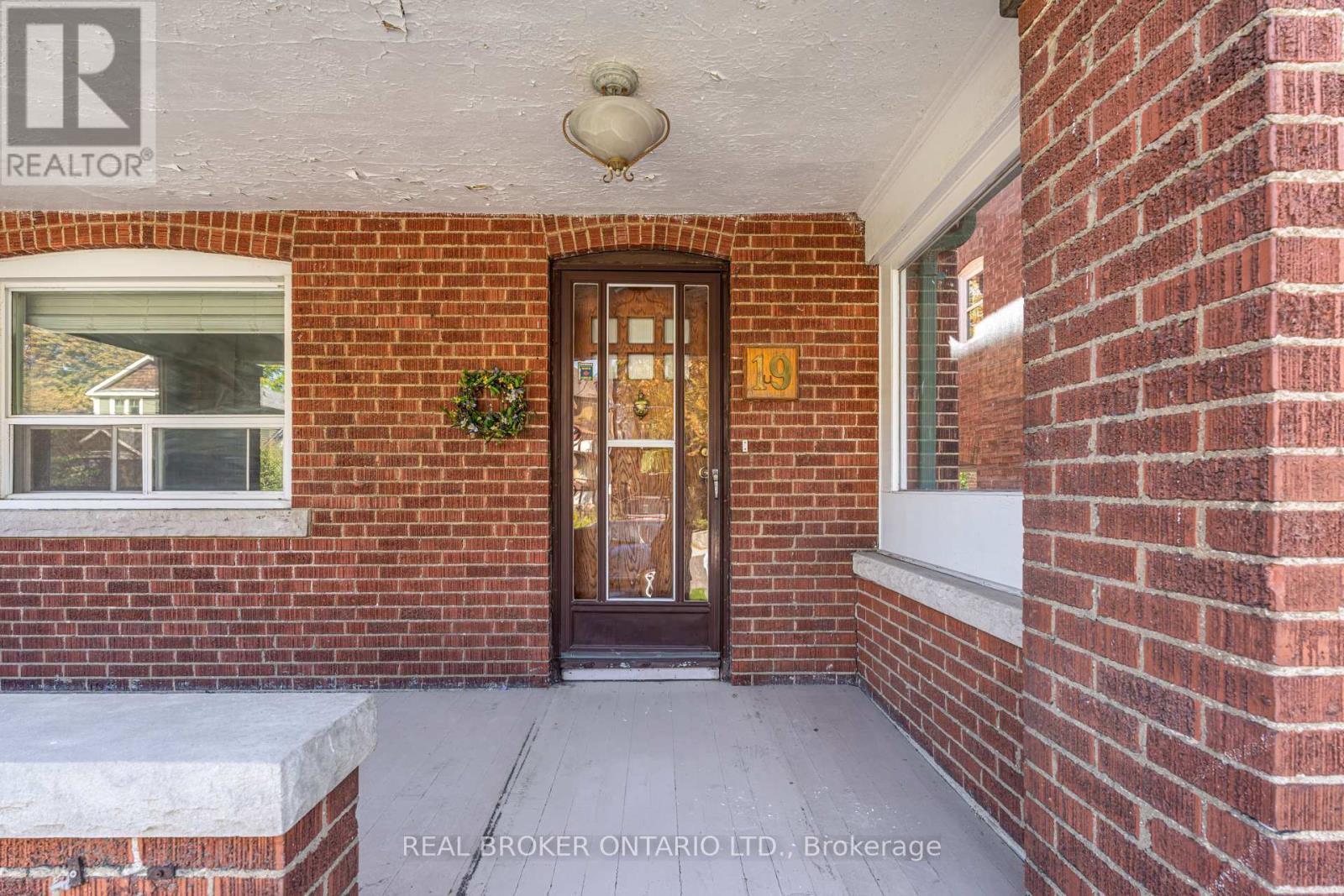 19 Lessard Avenue, Toronto (Lambton Baby Point), Ontario  M6S 1X6 - Photo 2 - W12465842