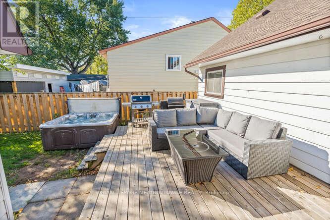 284 Ivon Avenue, Hamilton, Ontario  L8H 5T2 - Photo 29 - X12465659