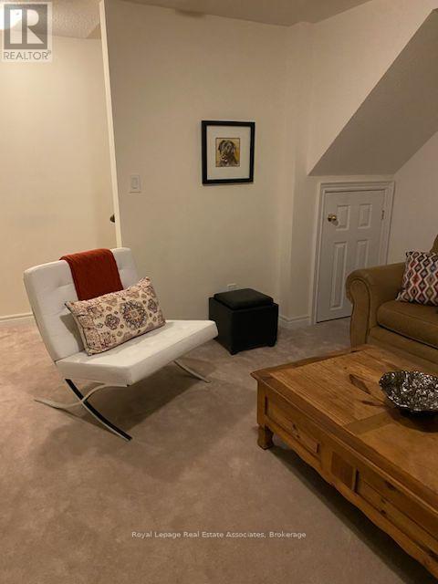 2022 Lakeshore Road W, Mississauga, Ontario  L5J 1J8 - Photo 15 - W12412403