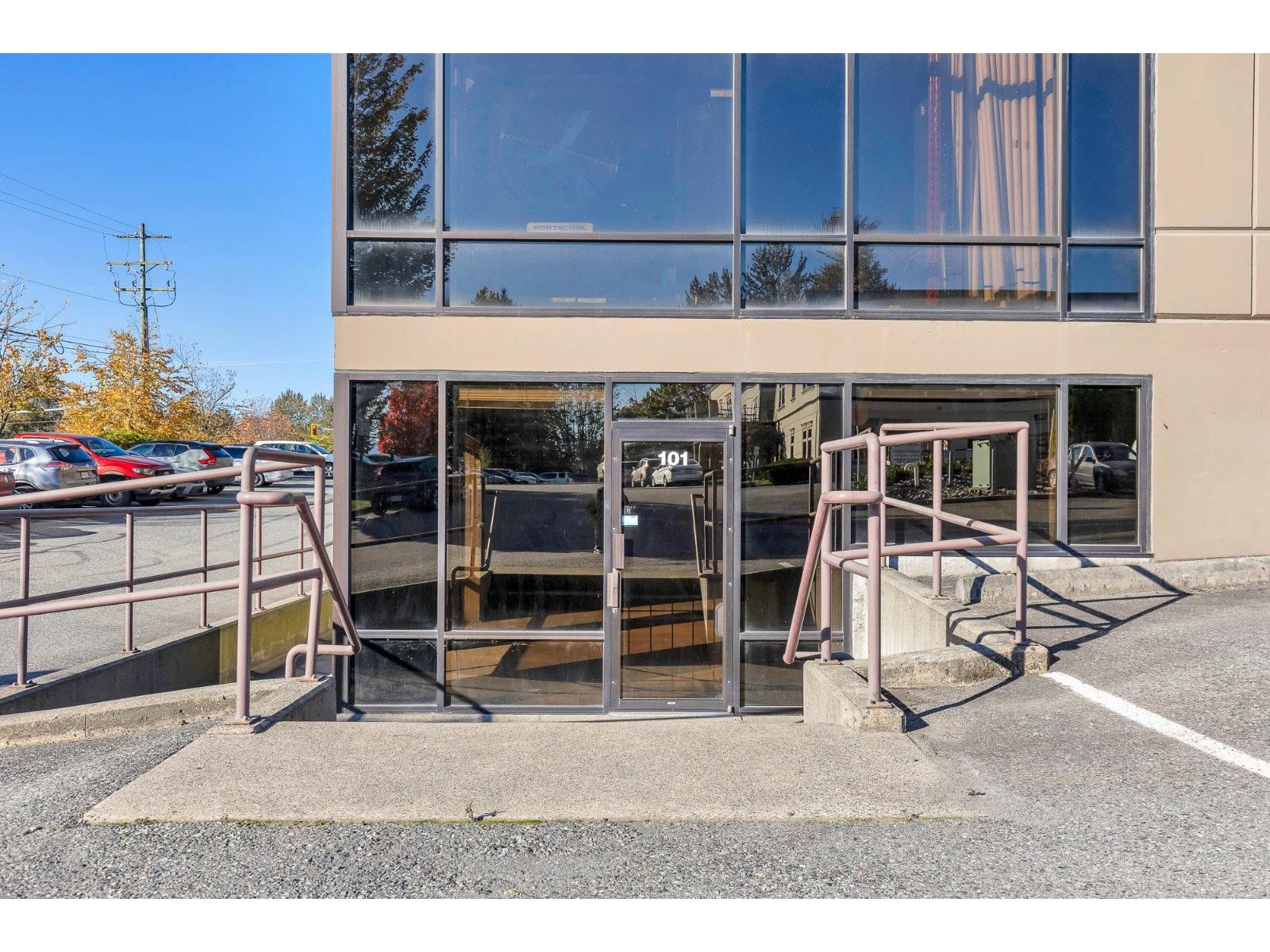 100 2480 Mt Lehman Road, Abbotsford, British Columbia  V2T 6W3 - Photo 3 - C8072542