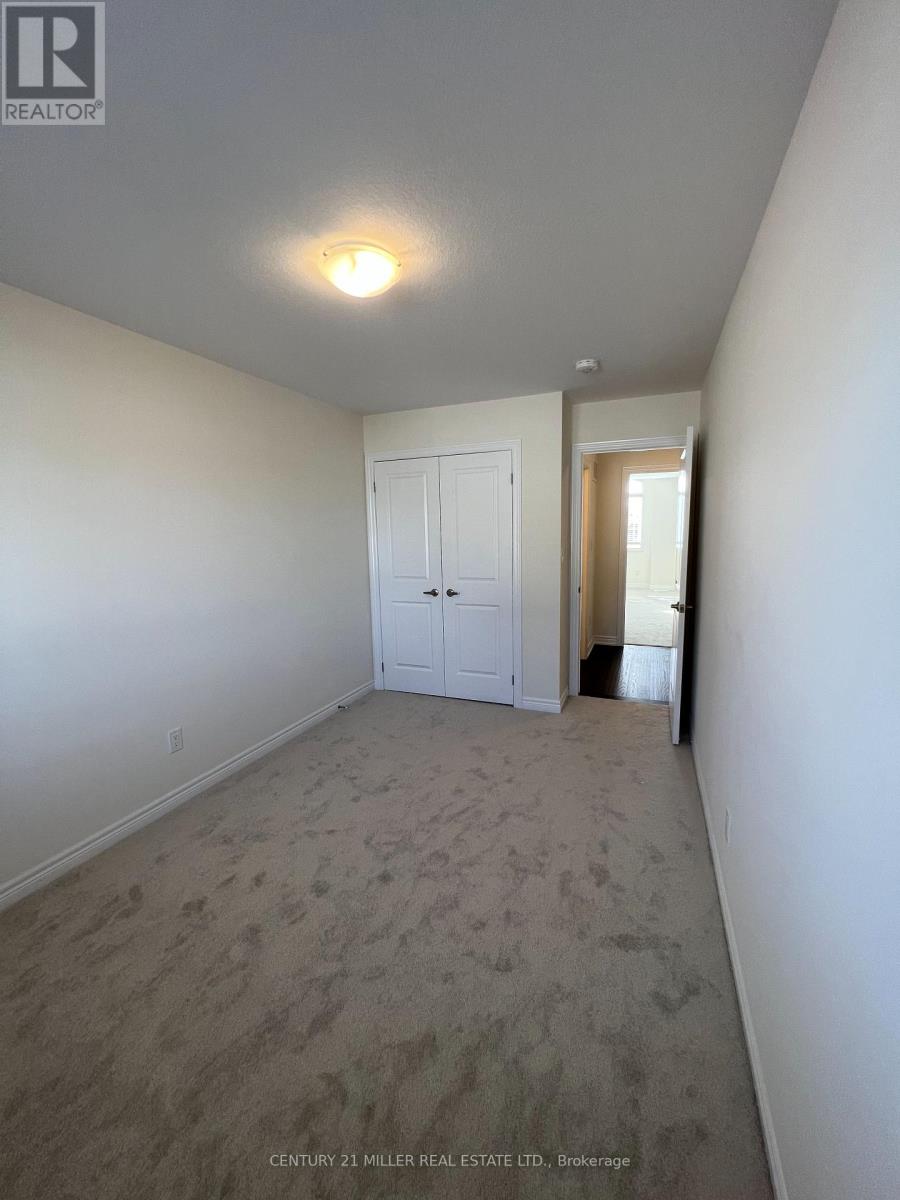 39 Mia Drive, Hamilton, Ontario  L9B 0K1 - Photo 16 - X12465792