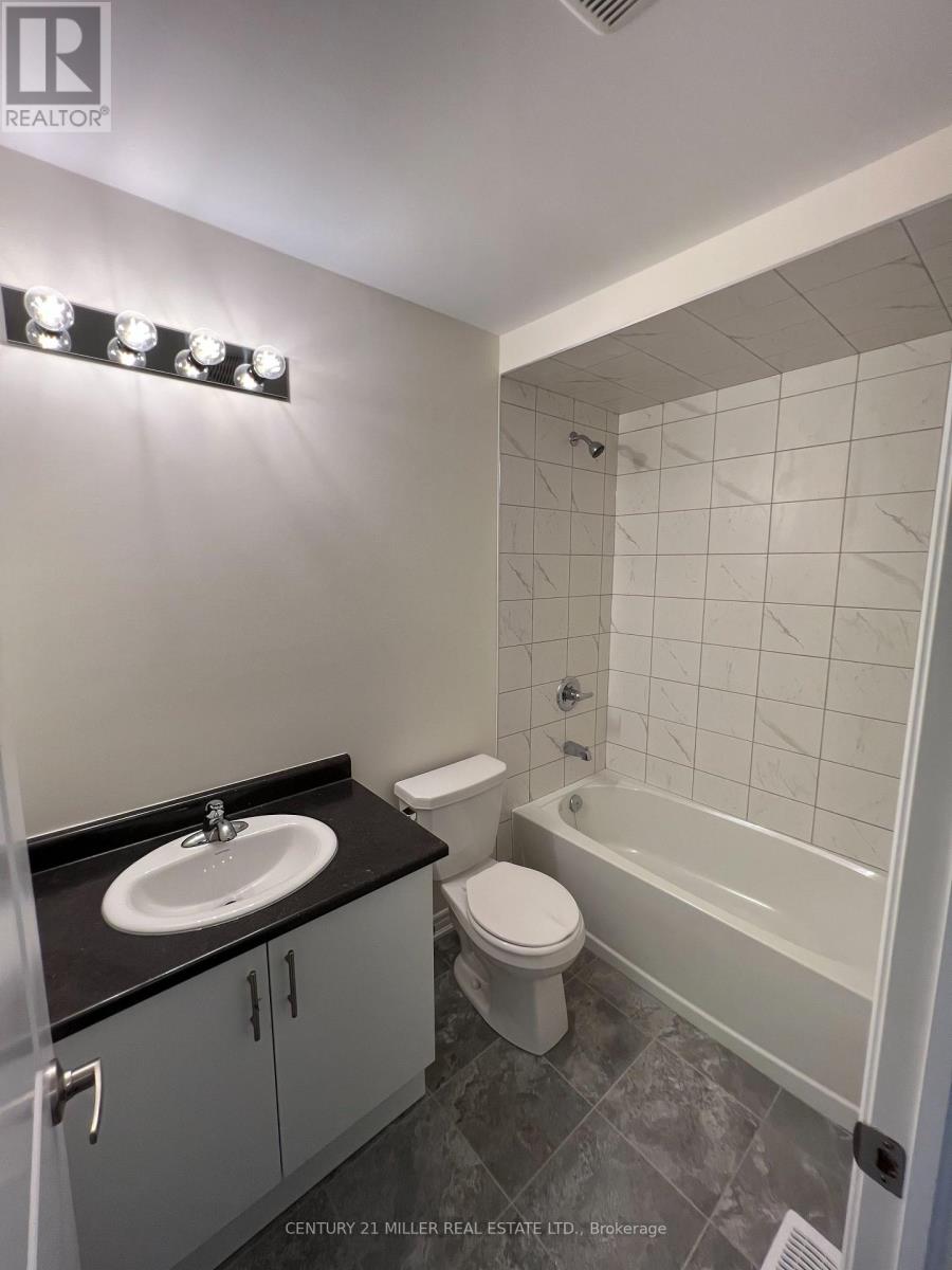 39 Mia Drive, Hamilton, Ontario  L9B 0K1 - Photo 17 - X12465792