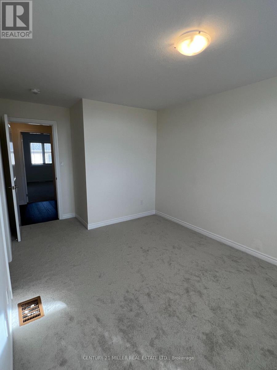 39 Mia Drive, Hamilton, Ontario  L9B 0K1 - Photo 22 - X12465792