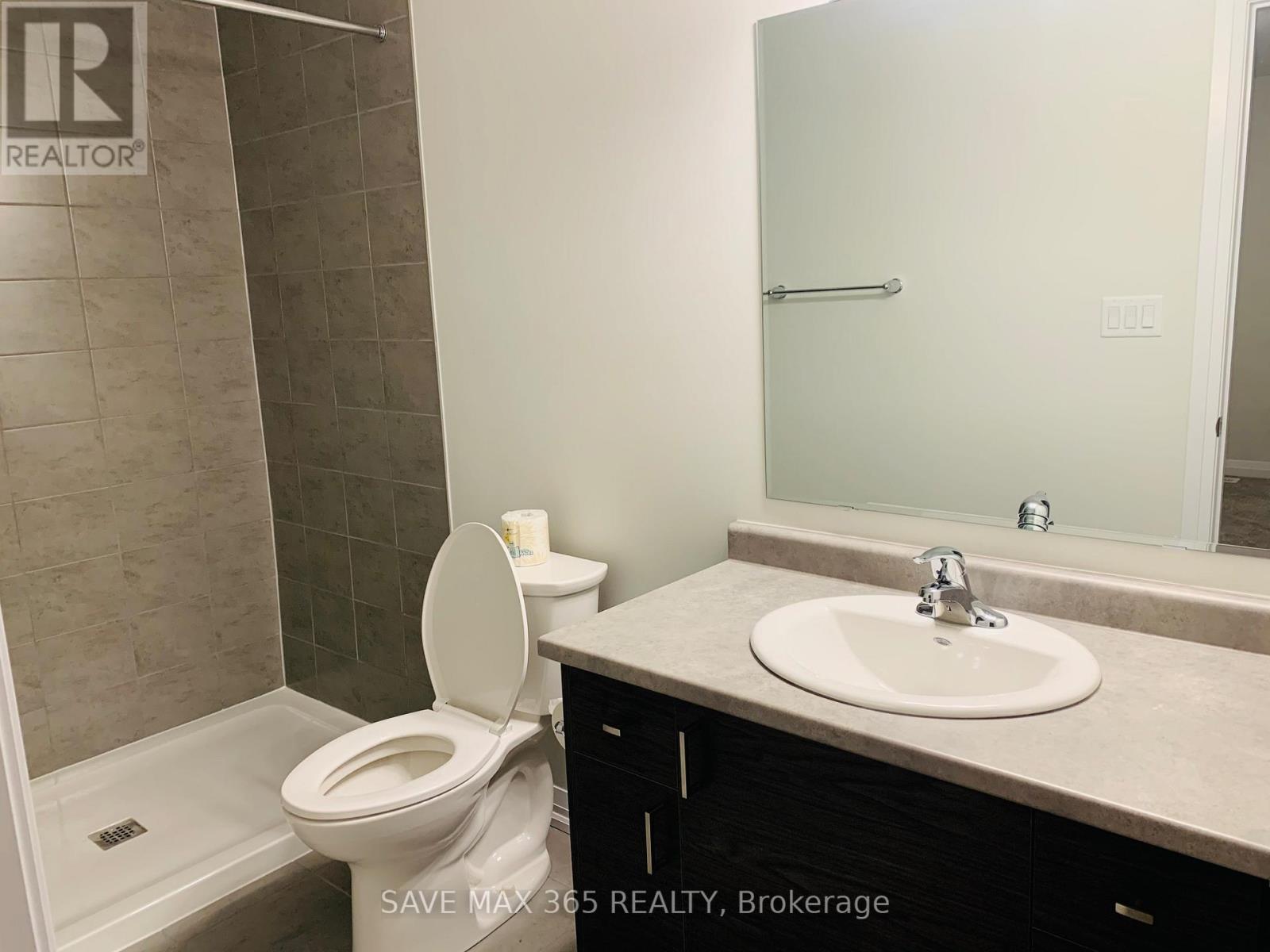 3 Bank Swallow Crescent, Kitchener, Ontario  N2P 0J7 - Photo 11 - X12465820