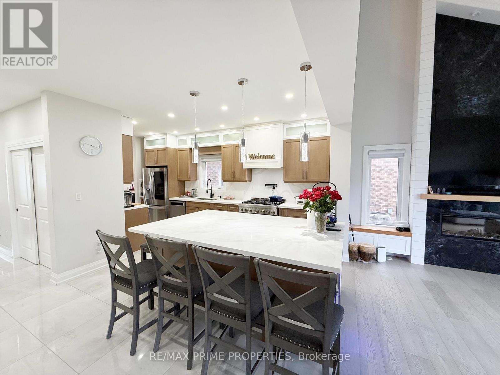 9337 White Oak Avenue, Niagara Falls, Ontario  L2G 3R6 - Photo 10 - X12465822