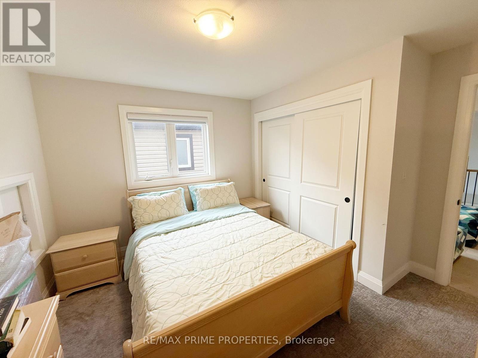 9337 White Oak Avenue, Niagara Falls, Ontario  L2G 3R6 - Photo 34 - X12465822