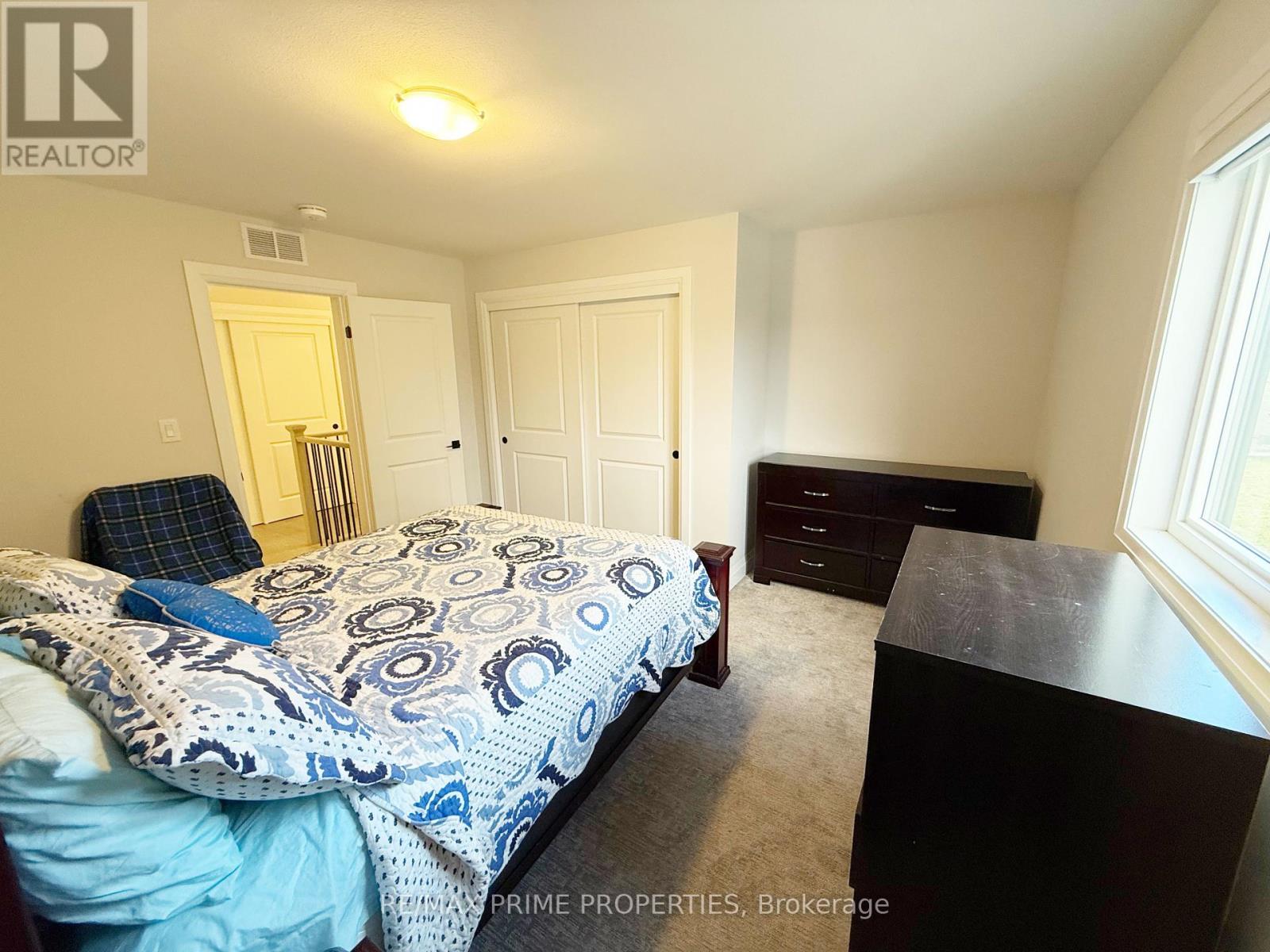 9337 White Oak Avenue, Niagara Falls, Ontario  L2G 3R6 - Photo 39 - X12465822