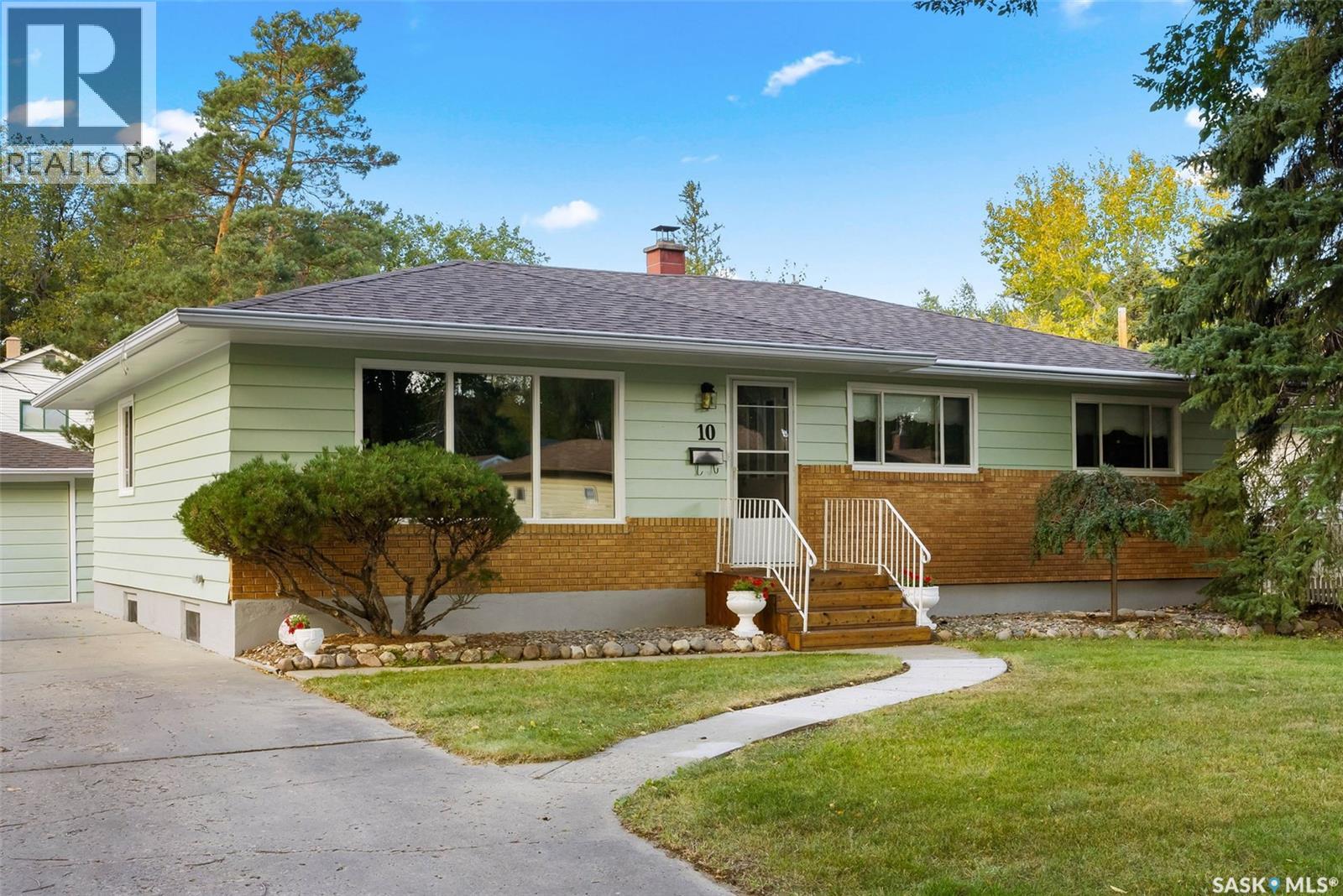 10 Dunning CRESCENT, Regina, Saskatchewan