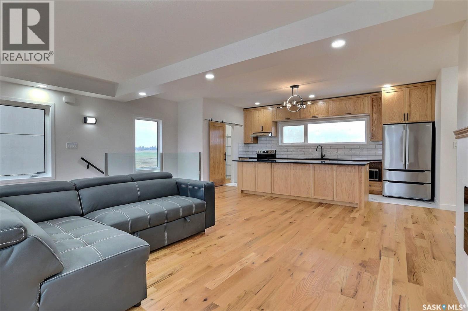 716 Emerald Park Road, Edenwold Rm No.158, Saskatchewan  S4L 0C4 - Photo 4 - SK020939