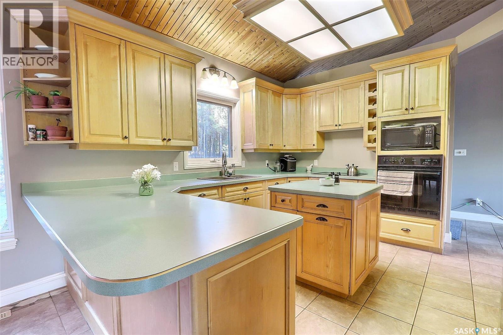 358 Pine Drive, Buckland Rm No. 491, Saskatchewan  S6V 5R3 - Photo 7 - SK020823