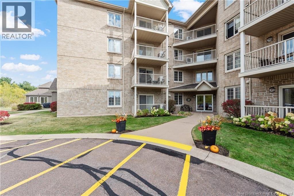 65 Diamond Head Unit# 112, Moncton, New Brunswick  E1G 0V6 - Photo 2 - NB128452