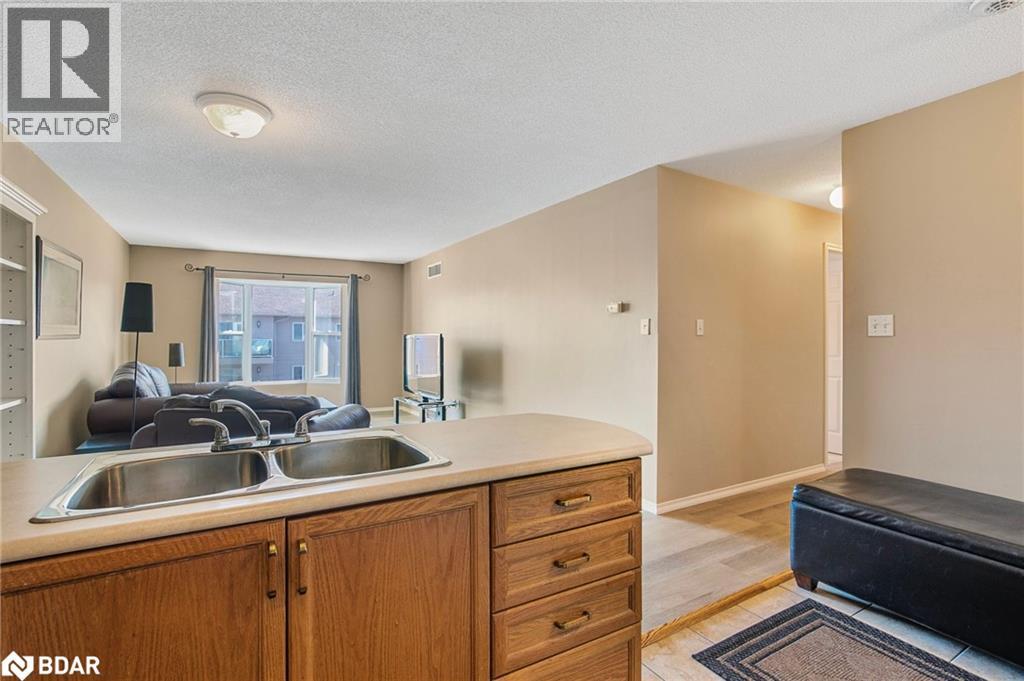 107 Bond Street Unit# 303, Orillia, Ontario  L3V 1J7 - Photo 8 - 40779727