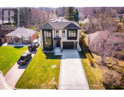 93 CREE AVENUE, Toronto, Ontario