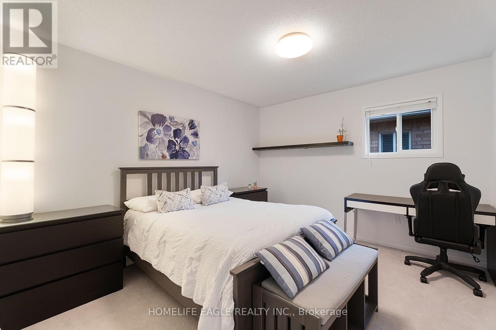 90 Barnwood Drive, Richmond Hill, Ontario  L4E 5A2 - Photo 22 - N12395217