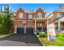 90 BARNWOOD DRIVE, Richmond Hill, Ontario