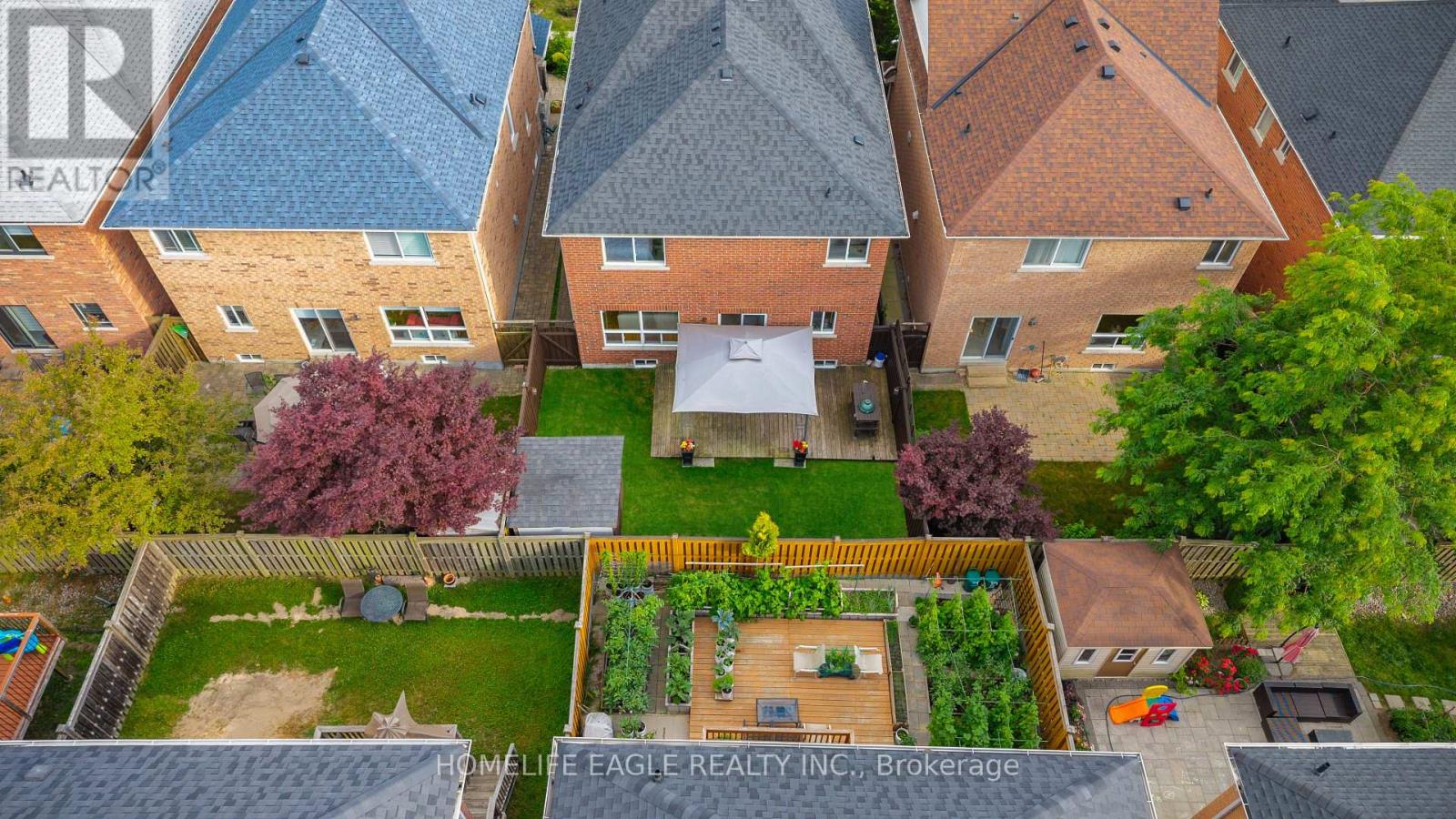 90 Barnwood Drive, Richmond Hill, Ontario  L4E 5A2 - Photo 35 - N12395217