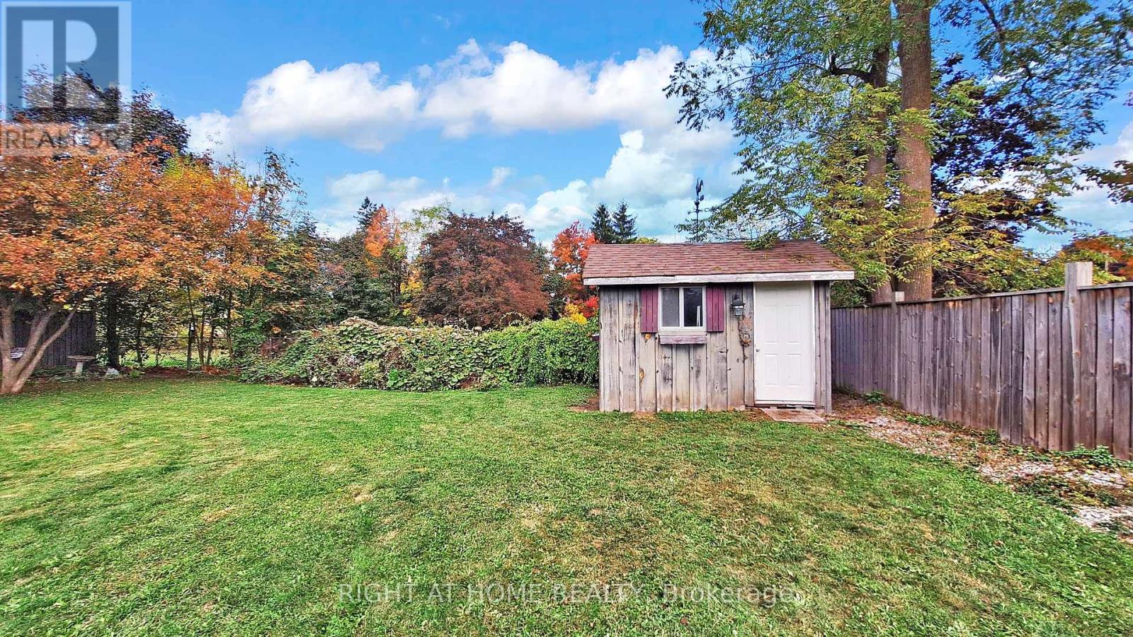 5 Glendale Avenue, Essa, Ontario  L0L 2N0 - Photo 47 - N12465428