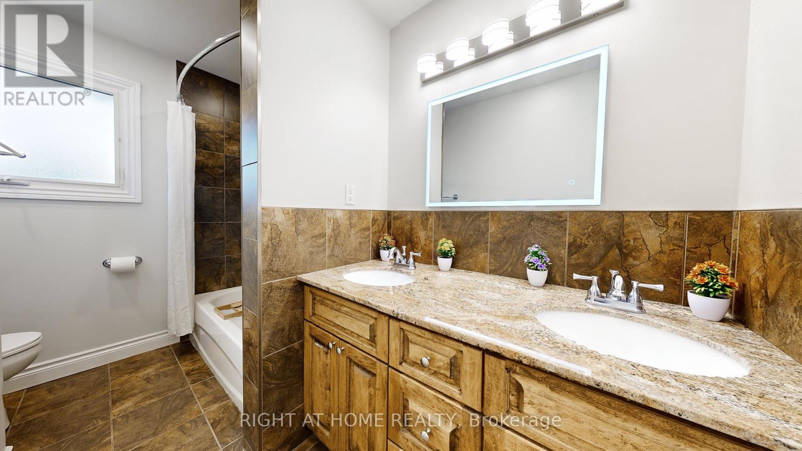 5 Glendale Avenue, Essa, Ontario  L0L 2N0 - Photo 28 - N12465428