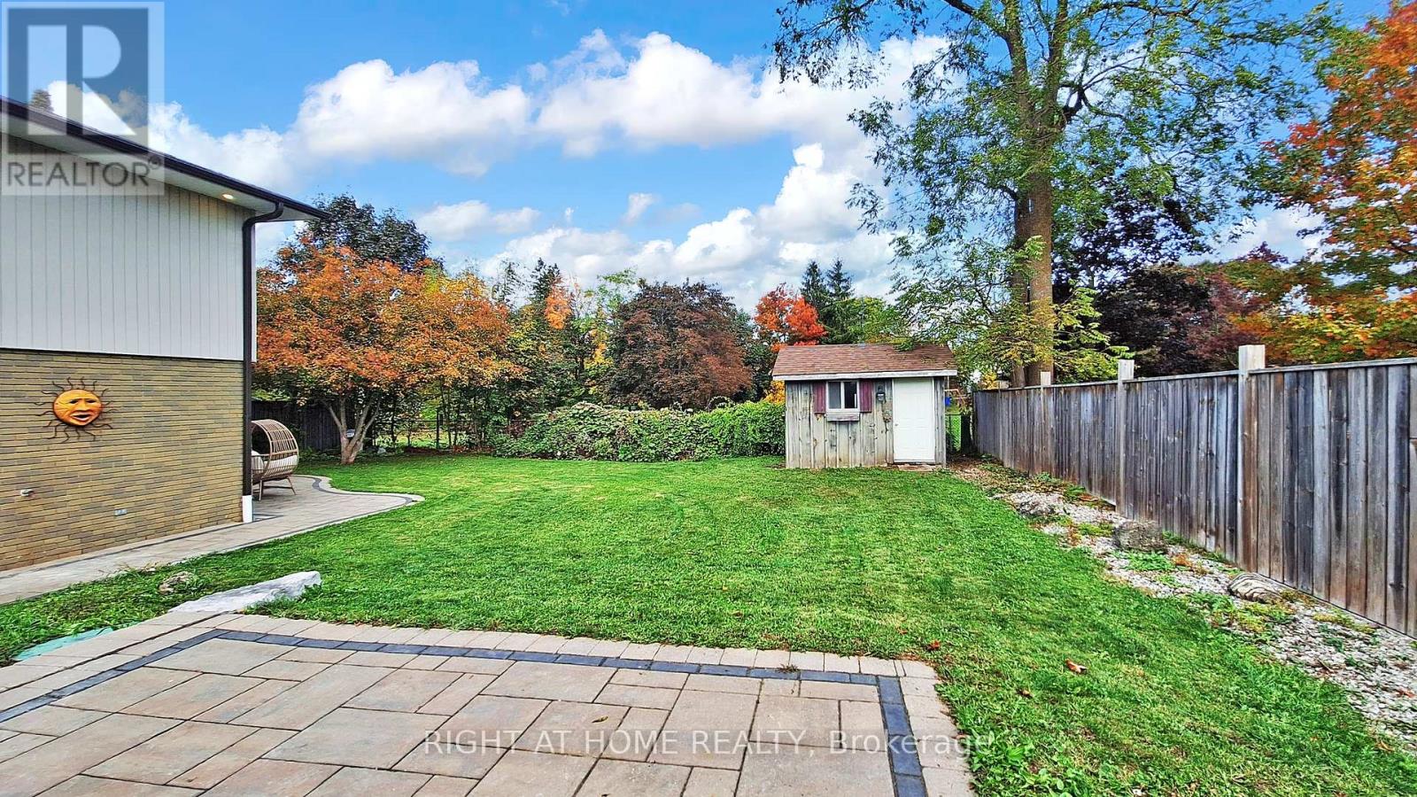 5 Glendale Avenue, Essa, Ontario  L0L 2N0 - Photo 48 - N12465428