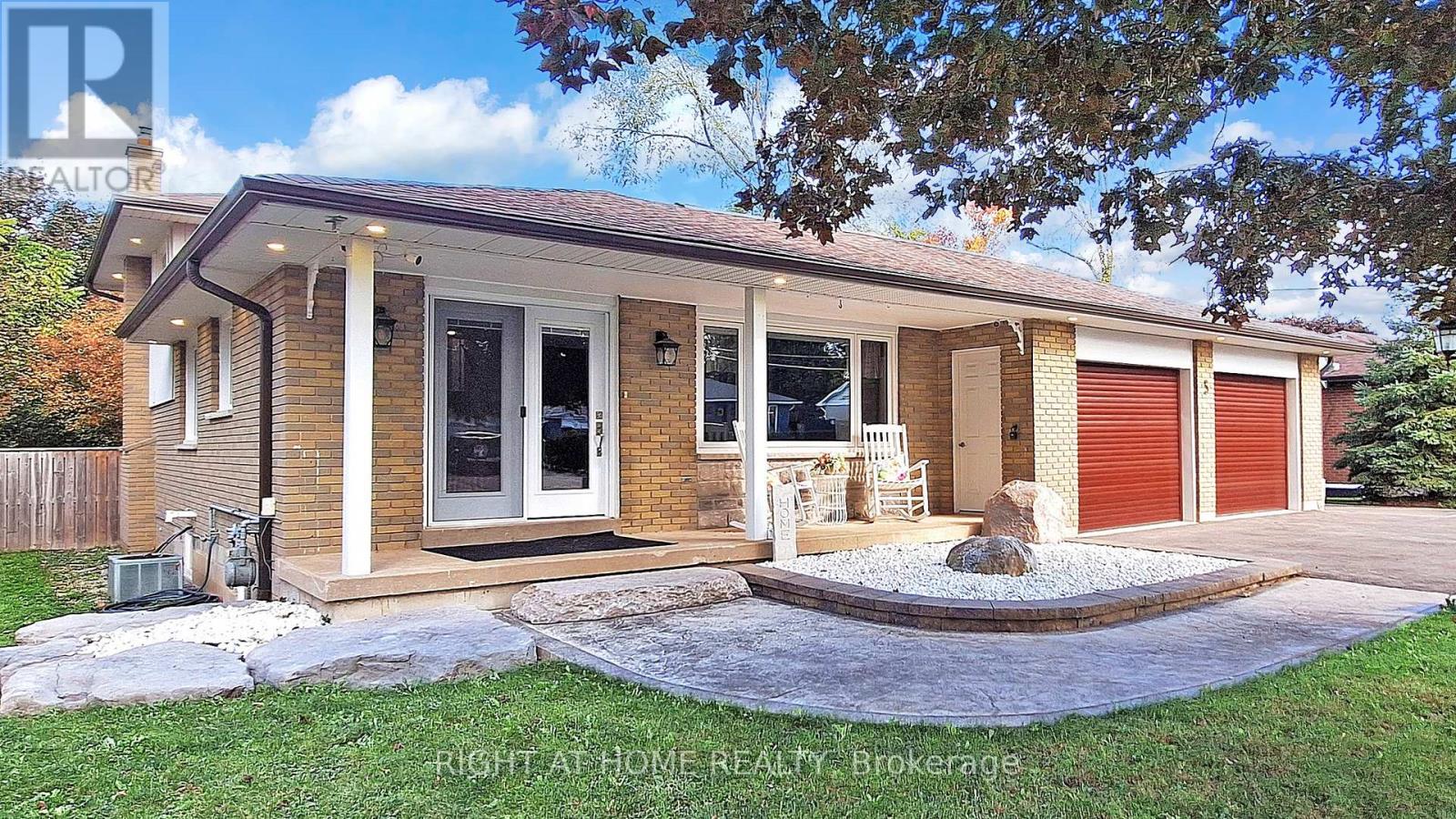 5 GLENDALE AVENUE, Essa, Ontario