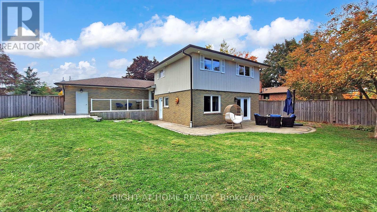 5 Glendale Avenue, Essa, Ontario  L0L 2N0 - Photo 38 - N12465428
