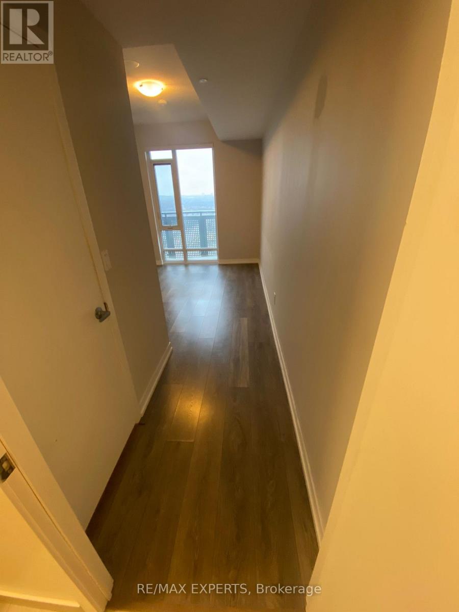 1711 - 2520 Eglinton Avenue W, Mississauga (Central Erin Mills), Ontario  L5M 0Y2 - Photo 23 - W12463398