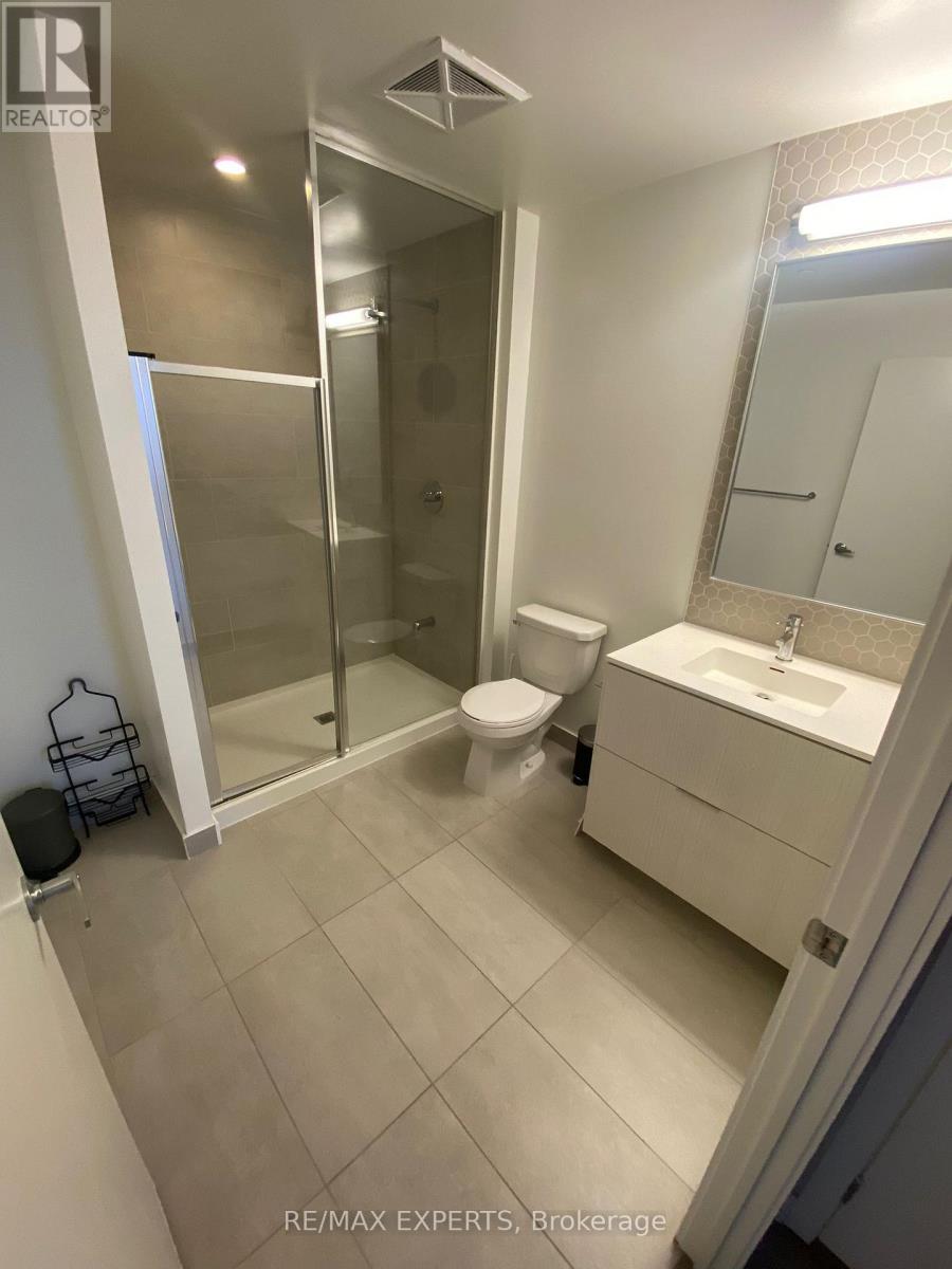 1711 - 2520 Eglinton Avenue W, Mississauga (Central Erin Mills), Ontario  L5M 0Y2 - Photo 26 - W12463398