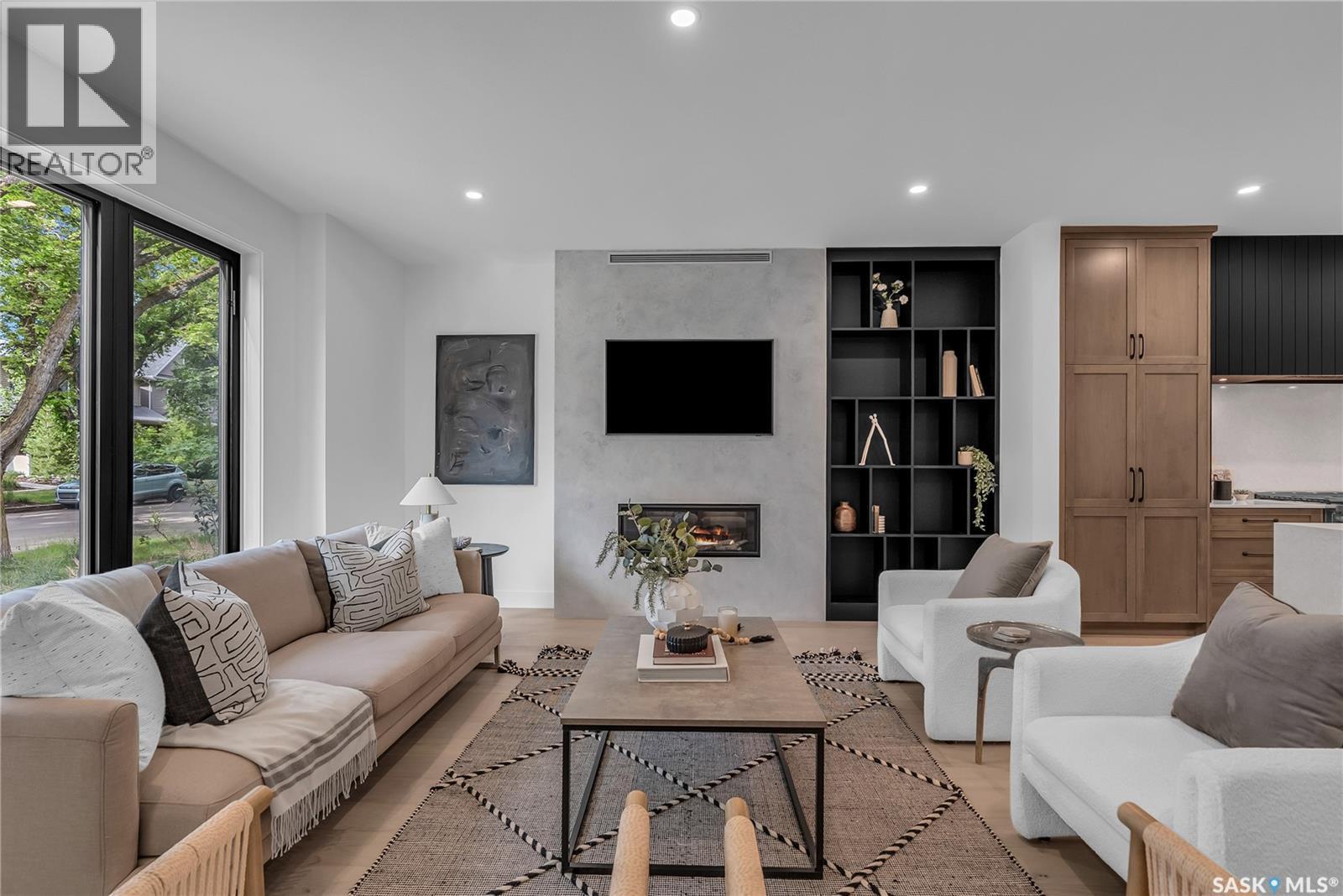 1121 13th Street E, Saskatoon, Saskatchewan  S7H 0C1 - Photo 3 - SK020323